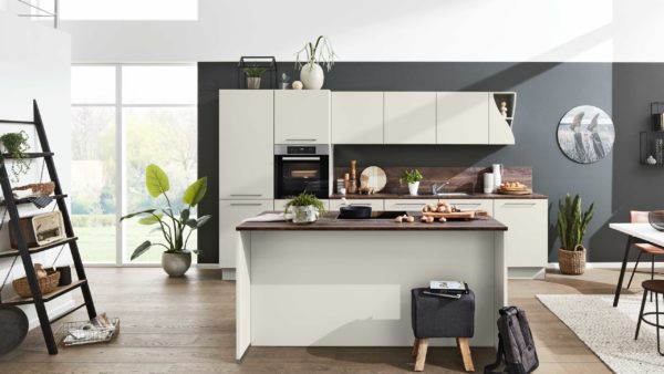 Interliving Küche Serie 3028 mit Miele-Einbaugeräten